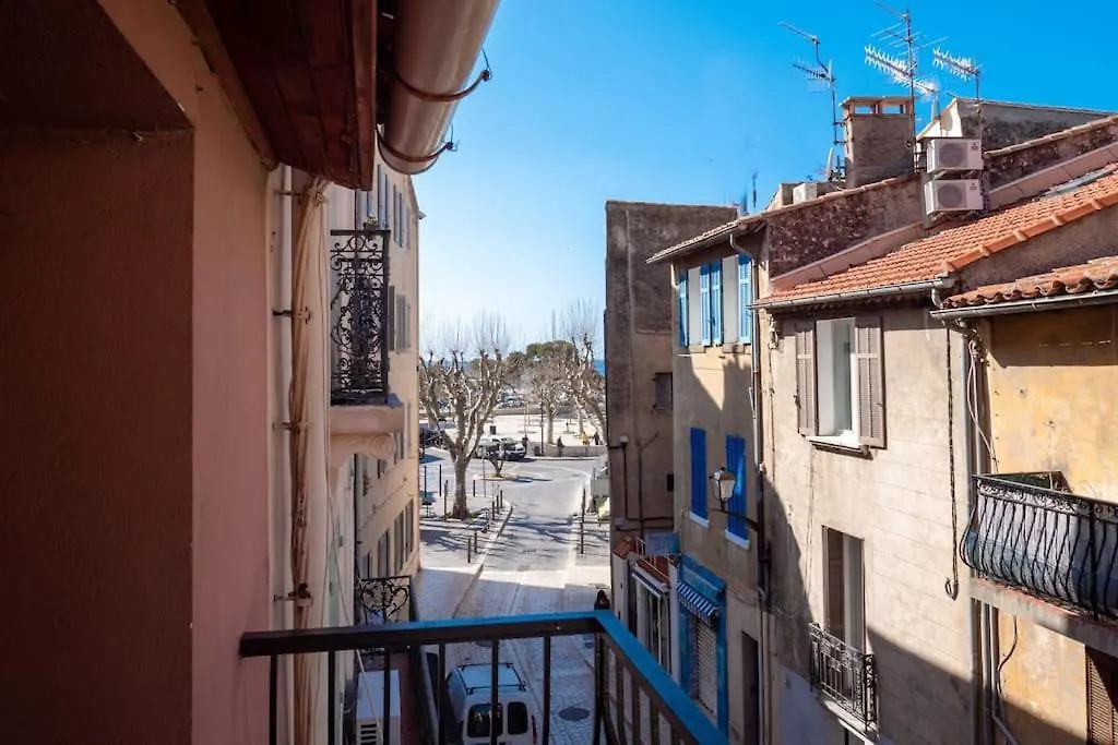 Un Balcon, Au Coeur Du Village Cassis 0*,  France