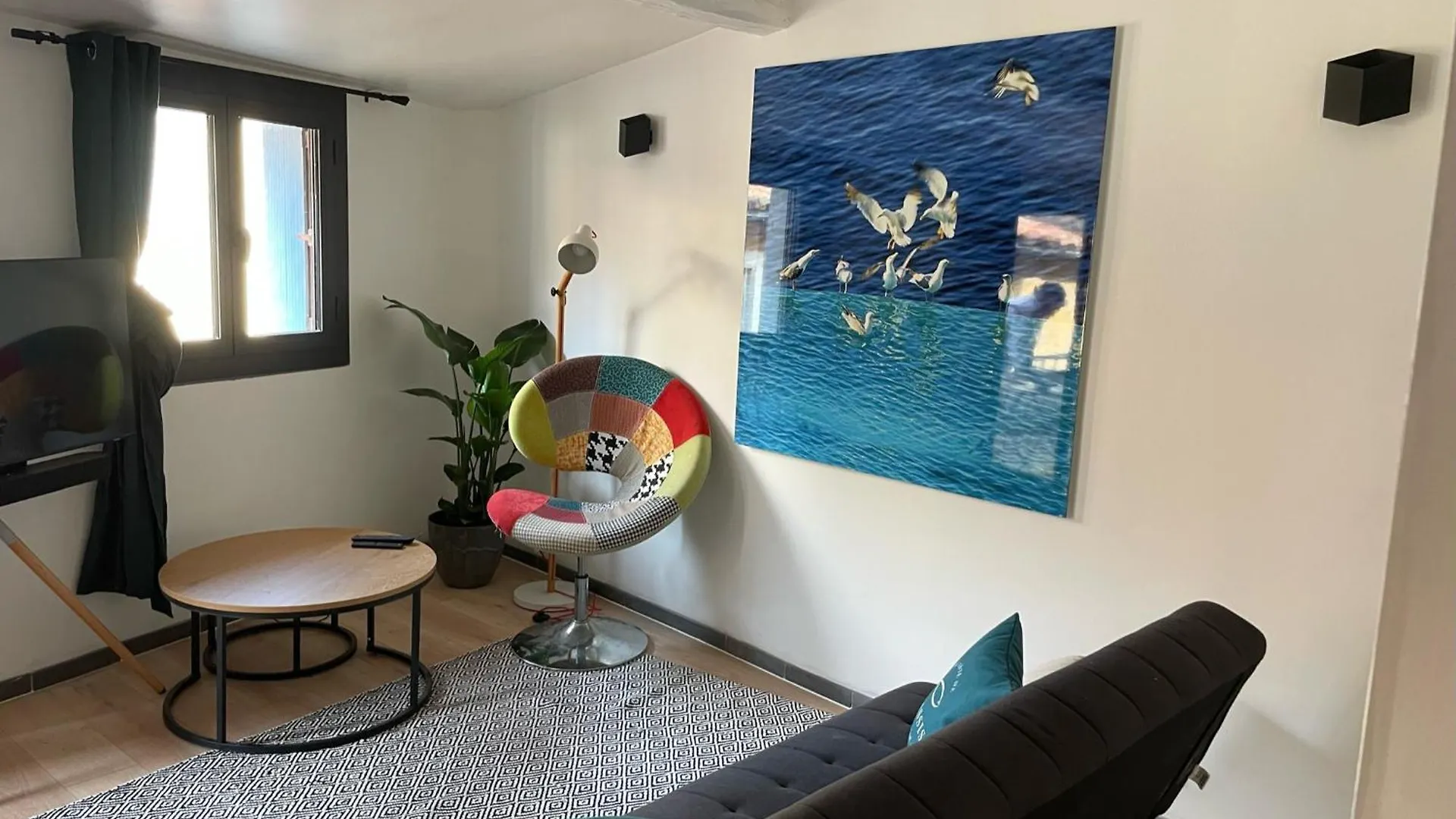 Un Balcon, Au Coeur Du Village Cassis Appartement